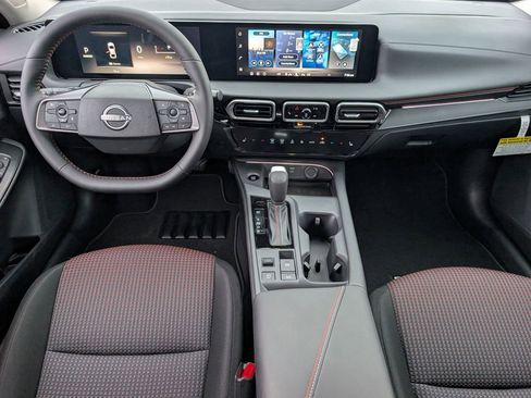 New 2026 Nissan Sentra SR FWD image 8