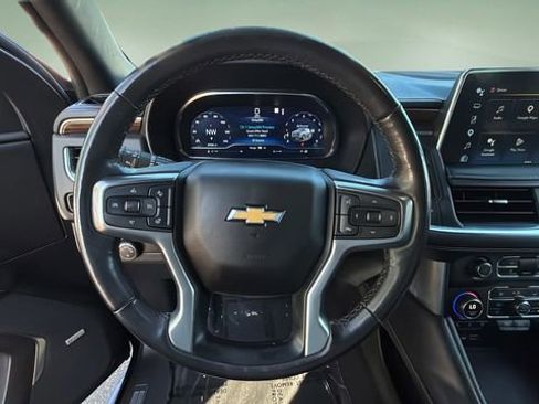 Used 2023 Chevrolet Suburban Premier AWD/4WD image 12
