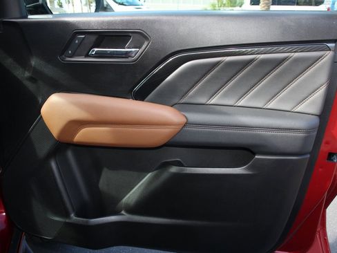 Used 2024 GMC Canyon AT4 w/ AT4 Premium Package image 27