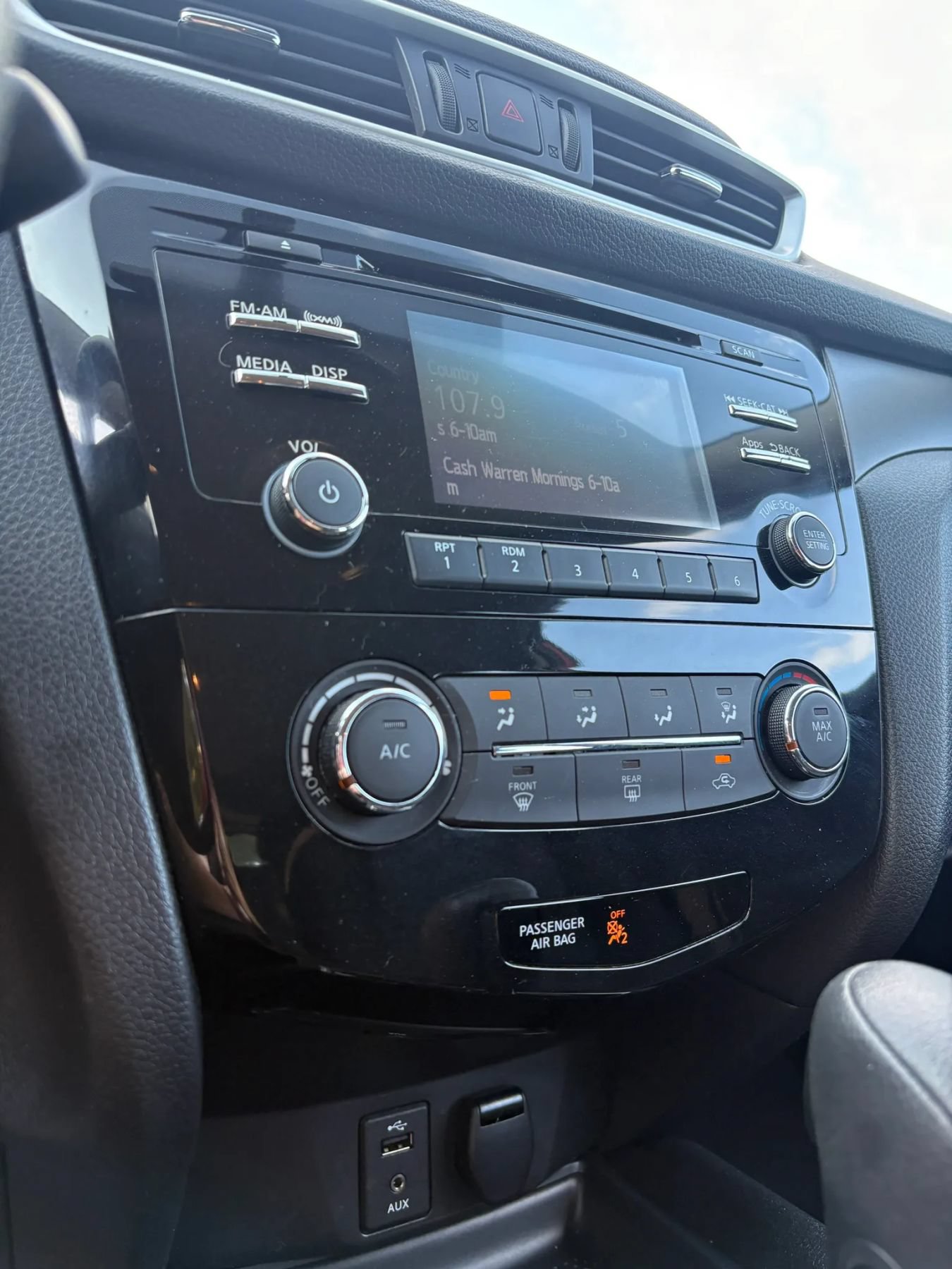 Used 2016 Nissan Rogue S AWD/4WD image 44