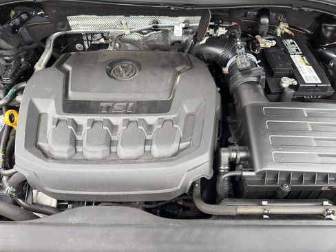 Used 2022 Volkswagen Tiguan SE image 36