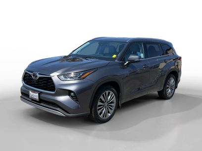 Used 2021 Toyota Highlander Platinum