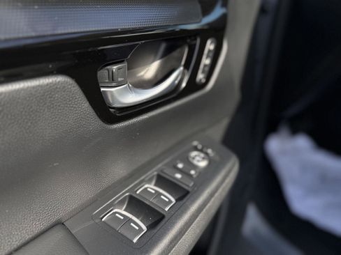 Used 2023 Honda CR-V EX-L image 14