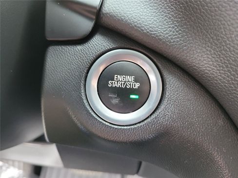 Used 2024 Chevrolet Equinox LT FWD image 30