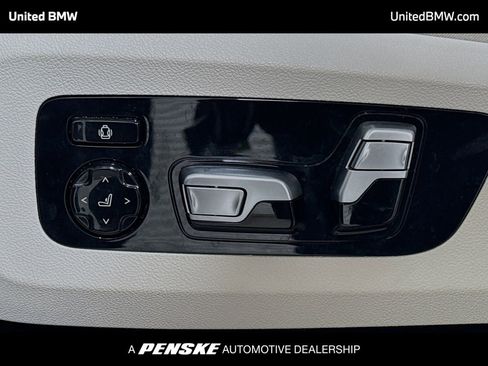 Used 2022 BMW X5 sDrive40i w/ M Sport Package RWD image 4
