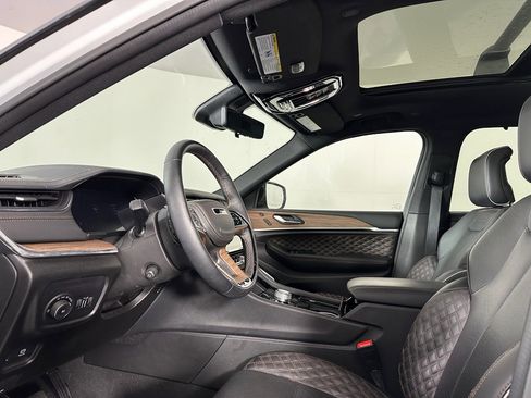 Used 2024 Jeep Grand Cherokee L Summit w/ Advanced Protech Group IV image 6