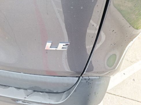 Used 2023 Toyota RAV4 LE image 12