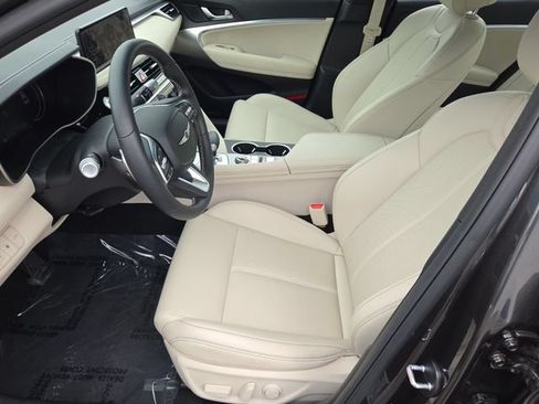 Used 2026 Genesis G70 2.5T RWD image 10
