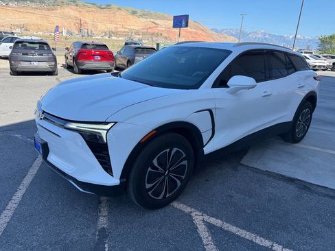 Used 2024 Chevrolet Blazer EV LT AWD/4WD image 2