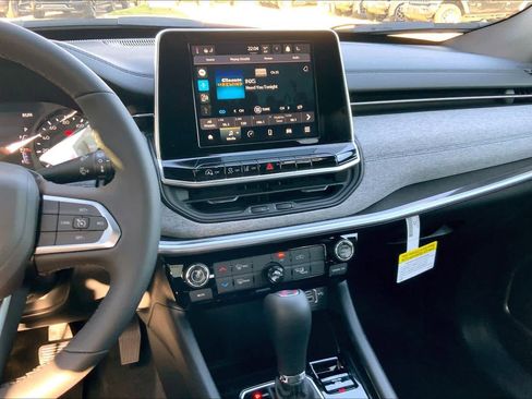 New 2026 Jeep Compass Latitude image 6