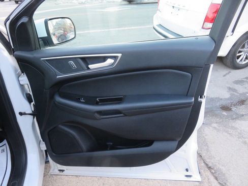 Used 2019 Ford Edge SEL w/ Equipment Group 201A image 28