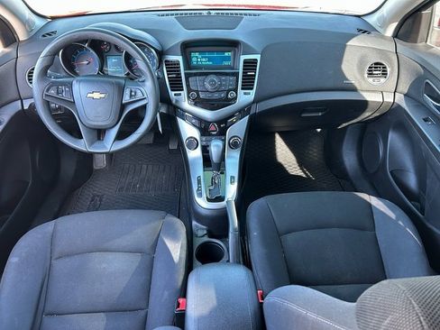 Used 2016 Chevrolet Cruze LT image 25
