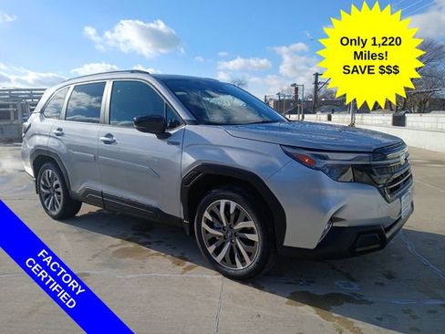 Used 2025 Subaru Forester Touring AWD/4WD image 2