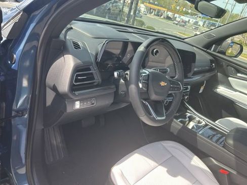 New 2026 Chevrolet Traverse High Country AWD/4WD image 12