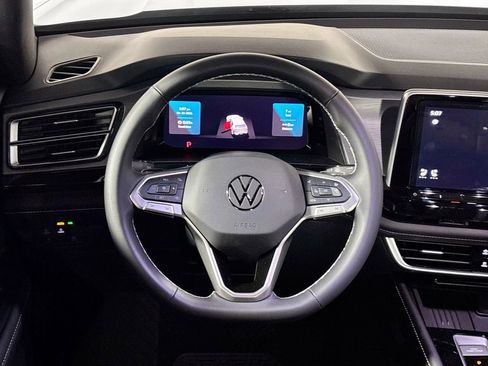 New 2026 Volkswagen Atlas Cross Sport SE AWD/4WD image 13