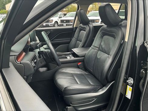 Certified 2023 Lincoln Aviator Reserve w/ Equipment Group 201A image 25