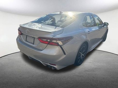Used 2024 Toyota Camry SE w/ Cold Weather Package image 13