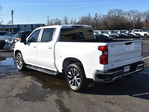 Used 2024 Chevrolet Silverado 1500 LT image 8