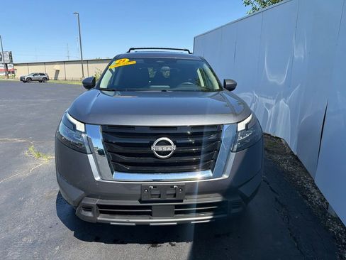 Used 2023 Nissan Pathfinder SV AWD/4WD image 11