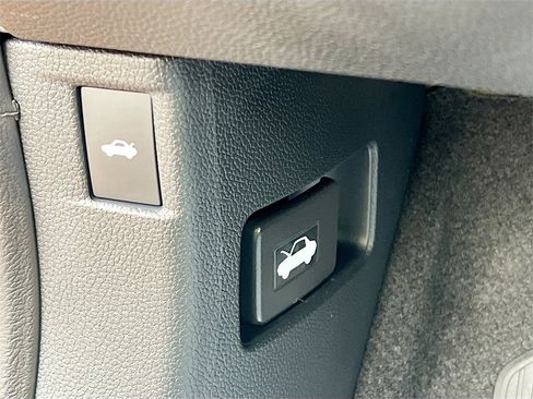 New 2025 Honda Accord EX-L image 19