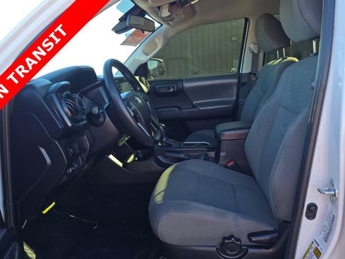 Used 2021 Toyota Tacoma SR w/ SR Convenience Package image 5
