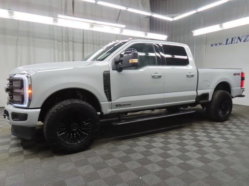 Used 2026 Ford F250 Platinum AWD/4WD image 9