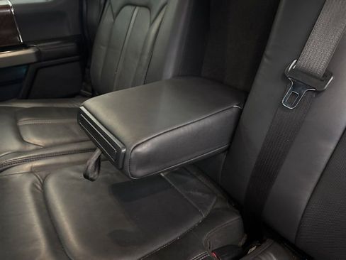 Used 2015 Ford F150 Platinum w/ Equipment Group 701A Luxury image 7