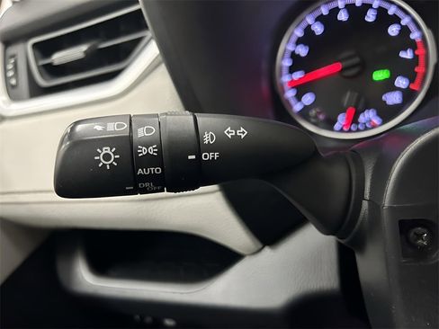 Used 2019 Toyota RAV4 XLE image 14