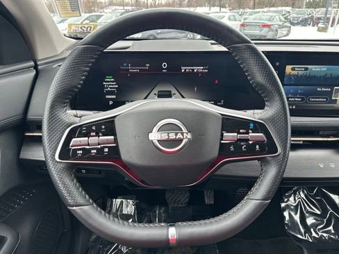 Used 2024 Nissan Ariya AWD image 13