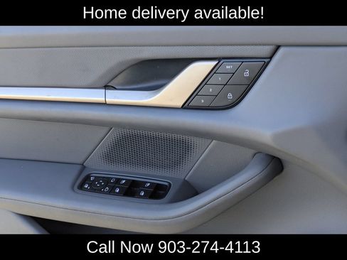 Used 2022 Porsche Taycan 4S AWD/4WD image 23
