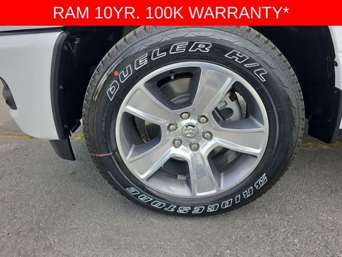 New 2026 RAM 1500 Express AWD/4WD image 10