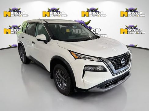 Used 2023 Nissan Rogue S AWD/4WD image 3