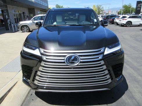 New 2026 Lexus LX 700h Luxury AWD/4WD image 14