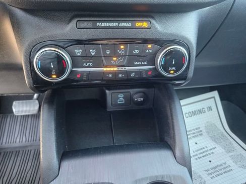 Certified 2022 Ford Escape Titanium image 14