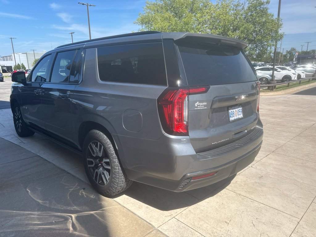 Used 2021 GMC Yukon XL AT4 w/ AT4 Premium Plus Package AWD/4WD image 3