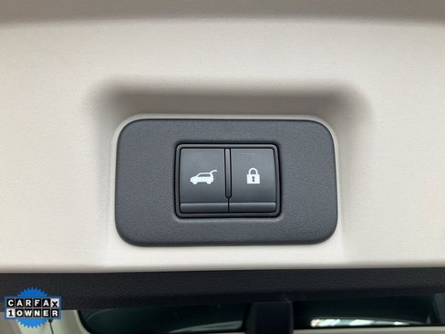 Used 2023 Nissan Ariya AWD image 10