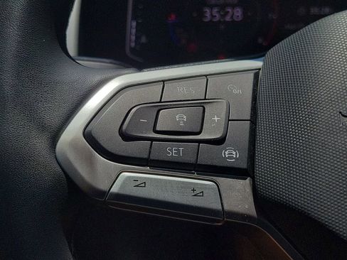 Used 2023 Volkswagen Atlas SE FWD image 19