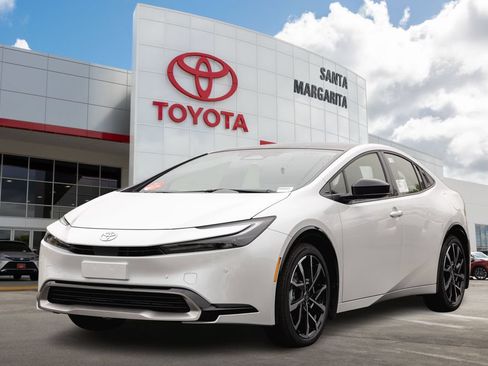 New 2026 Toyota Prius Plug-In Hybrid FWD image 1