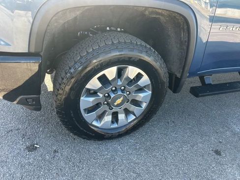 New 2026 Chevrolet Silverado 2500 Custom w/ Custom Value Package AWD/4WD image 10