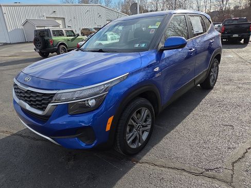 Used 2021 Kia Seltos LX image 7