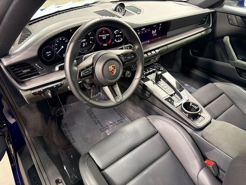 Certified 2024 Porsche 911 Carrera GTS RWD image 4