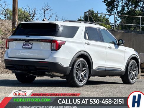 New 2026 Ford Explorer ST-Line w/ ST-Line Street Pack RWD image 3