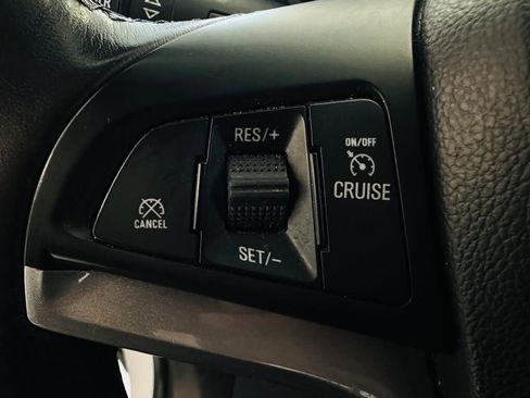 Used 2019 Chevrolet Trax LT w/ LT Convenience Package image 23