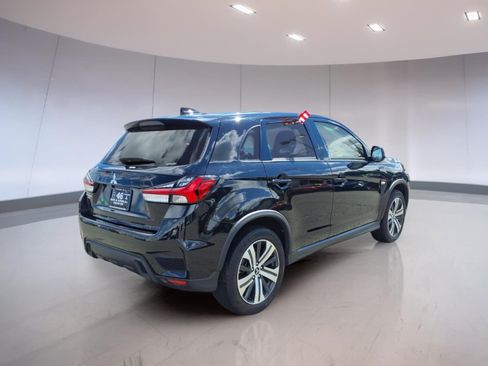 Used 2025 Mitsubishi Outlander Sport SE AWD/4WD image 4