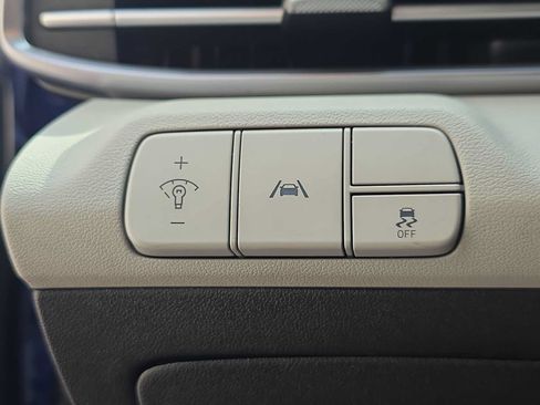 Used 2023 Hyundai Elantra Limited FWD image 24