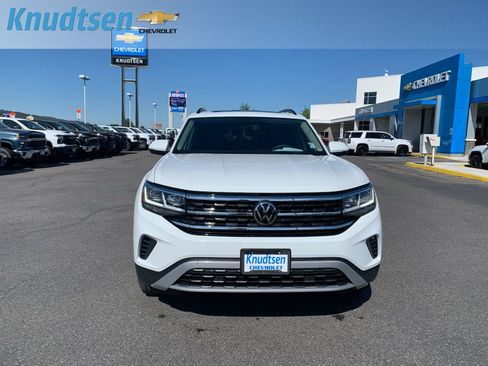 Used 2023 Volkswagen Atlas SE w/ Panoramic Sunroof Package AWD/4WD image 2
