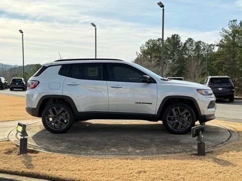 New 2026 Jeep Compass Latitude AWD/4WD image 8