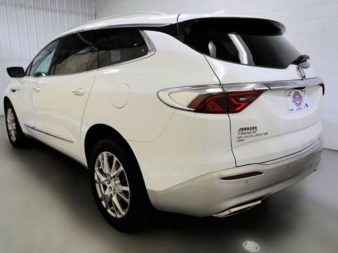 Certified 2022 Buick Enclave Essence w/ Experience Buick Package AWD/4WD image 16