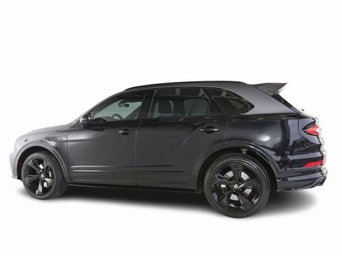Used 2022 Bentley Bentayga image 11