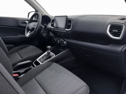 New 2026 Hyundai Venue SE FWD image 15